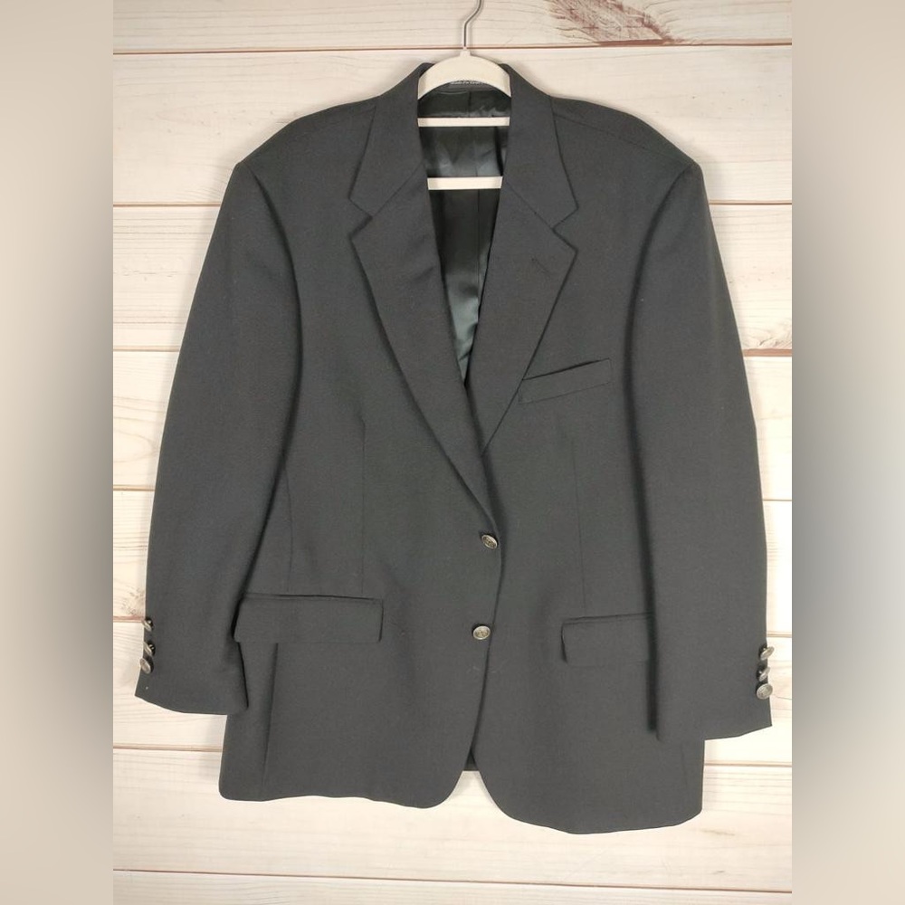 Dillards Size 44R Blazer Men’s Black Silver Buttons.